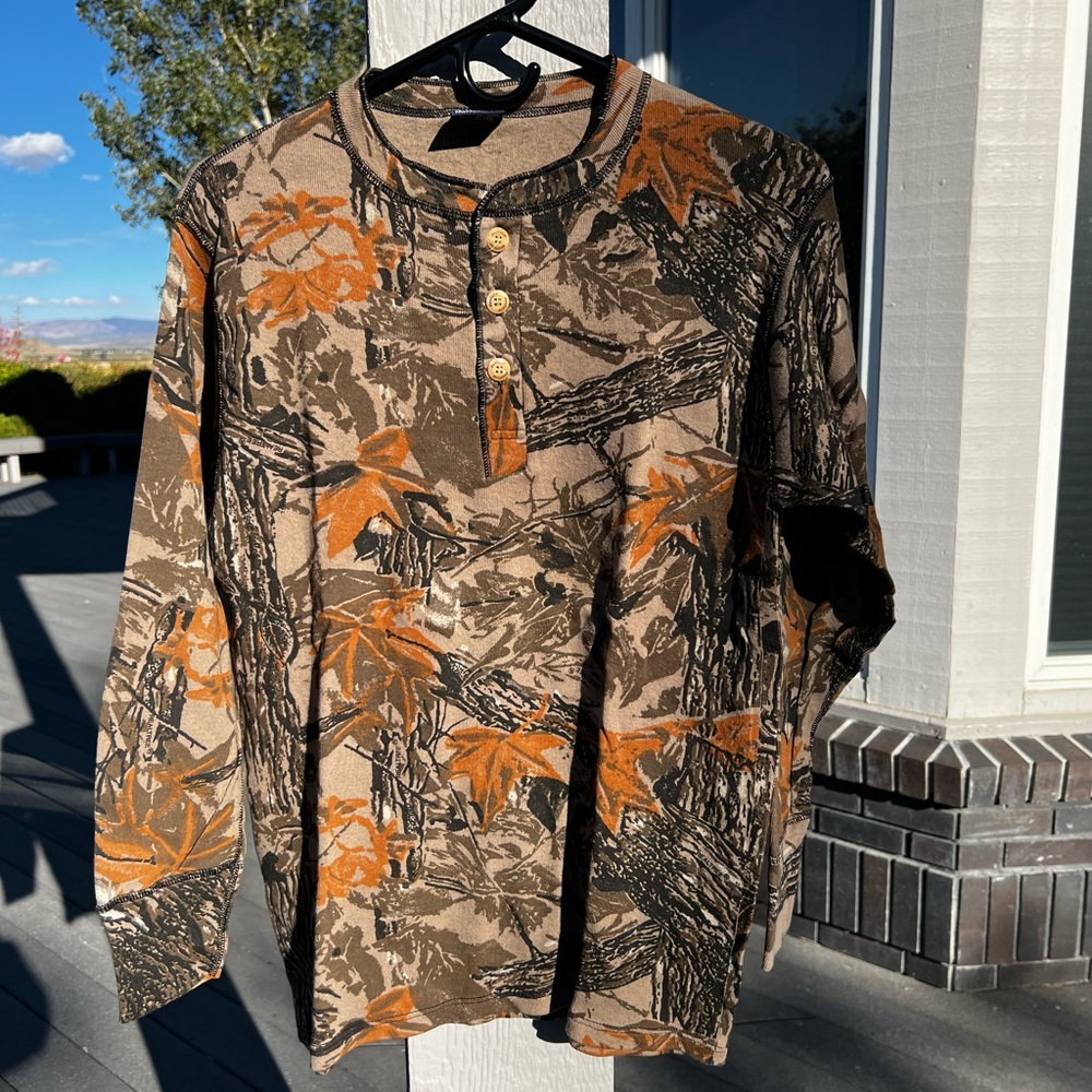 Men's Large Duofold Realtree Camouflage Henley Shirt READ